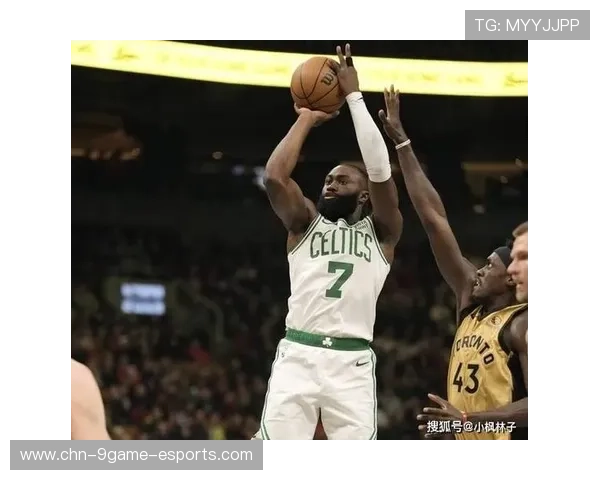 凯尔特人五连胜，布朗引领东部稳定格局